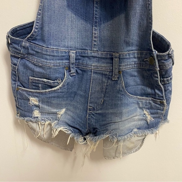 BLANKNYC Distressed Denim Shortalls 24 - Picture 9 of 16